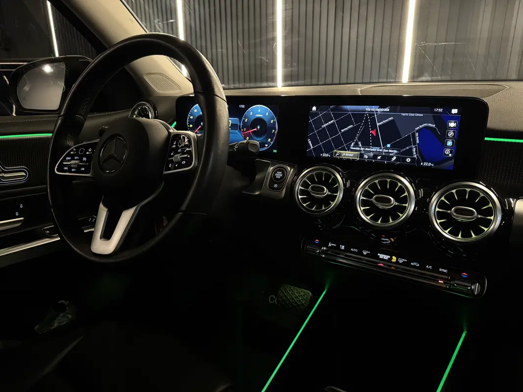 Mercedes Benz GLB Foto #15