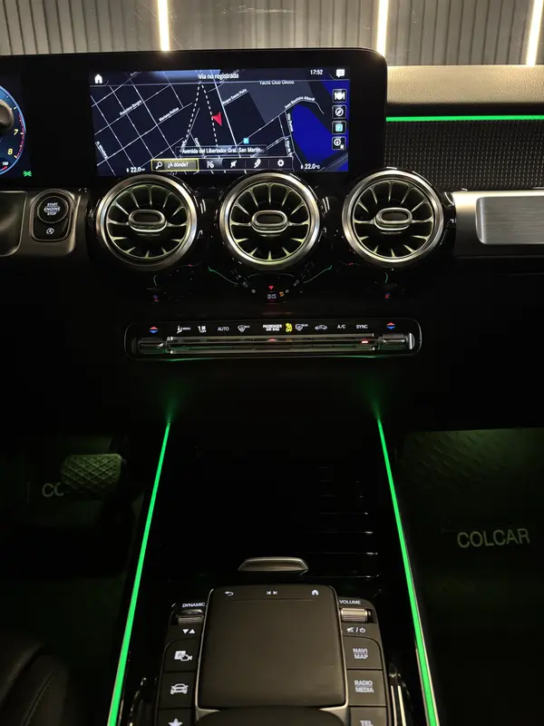 Mercedes Benz GLB Foto #16