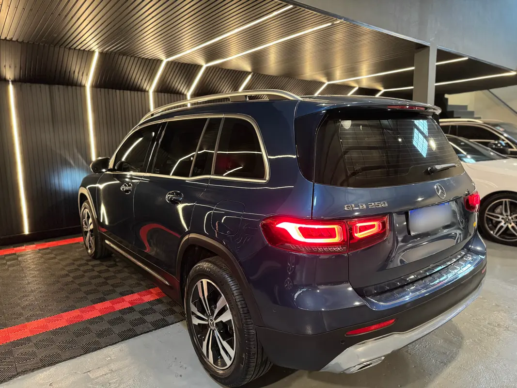 Mercedes Benz GLB Foto #5