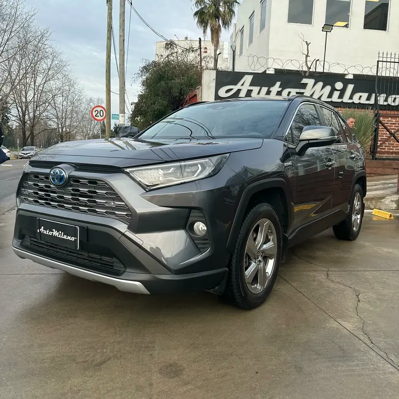 Toyota RAV4 Foto #6