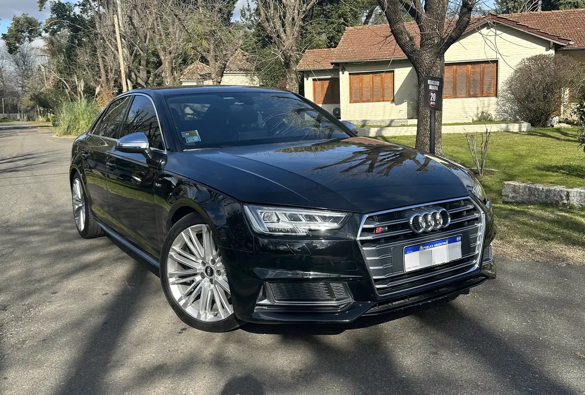 Mira esta publicación de Audi S4