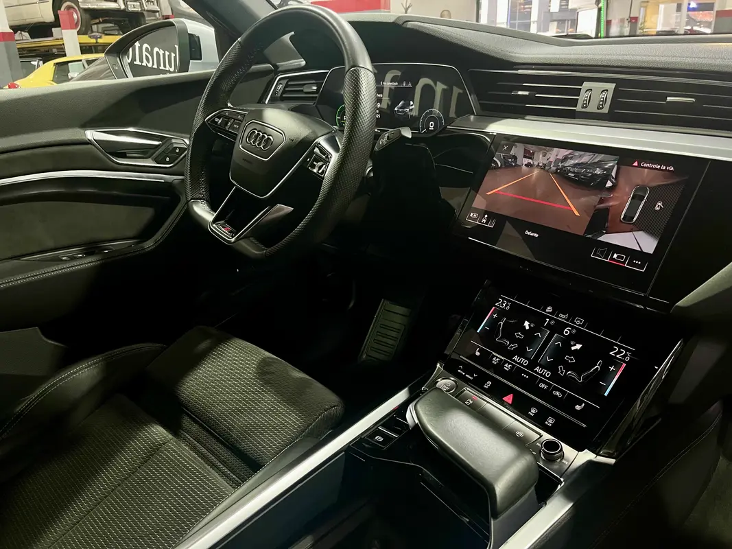 Audi E Tron Foto #9