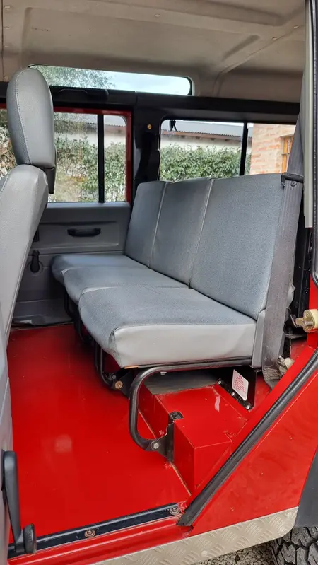 Mira esta publicación de Land Rover Defender