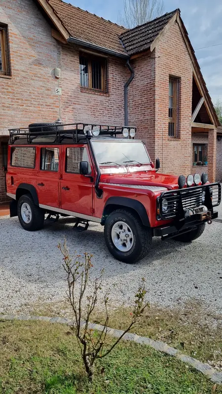 Mira esta publicación de Land Rover Defender