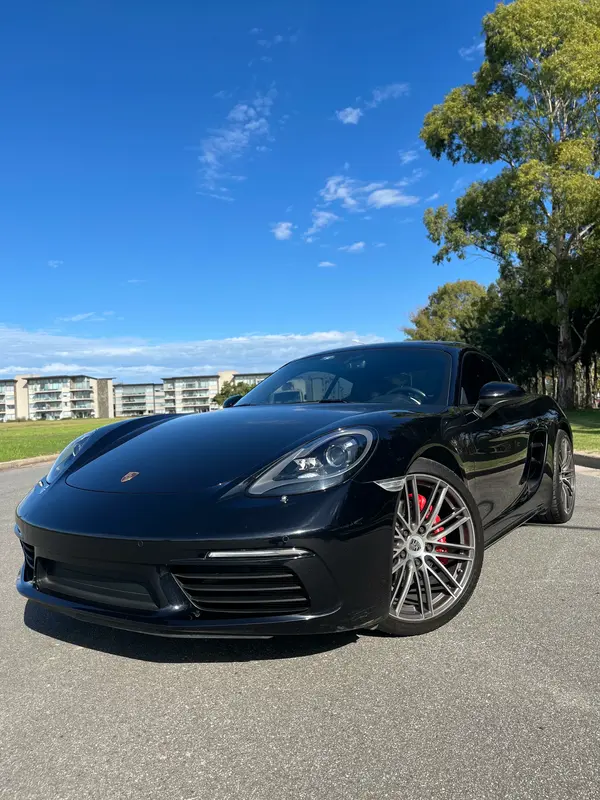 Mira esta publicación de Porsche 718