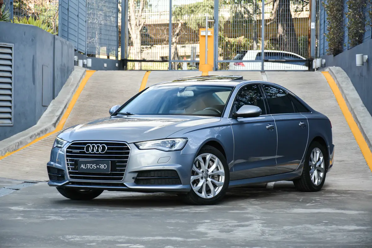 Audi A6 Foto #0