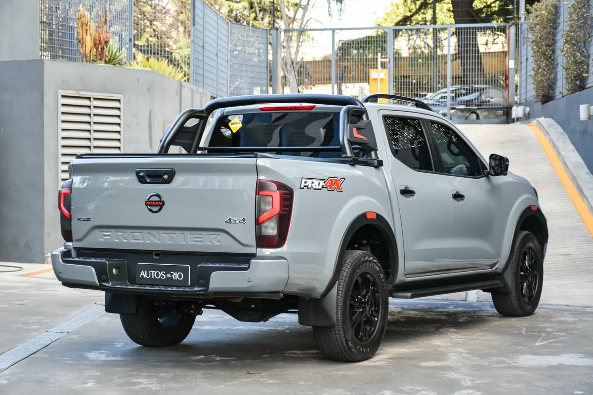 Nissan Frontier Foto #7