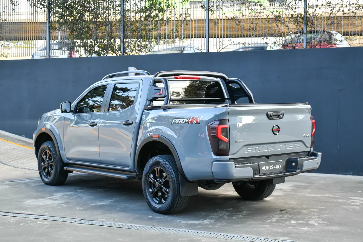 Nissan Frontier Foto #9