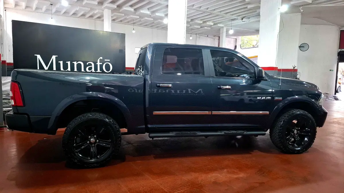 RAM 1500 Foto #4