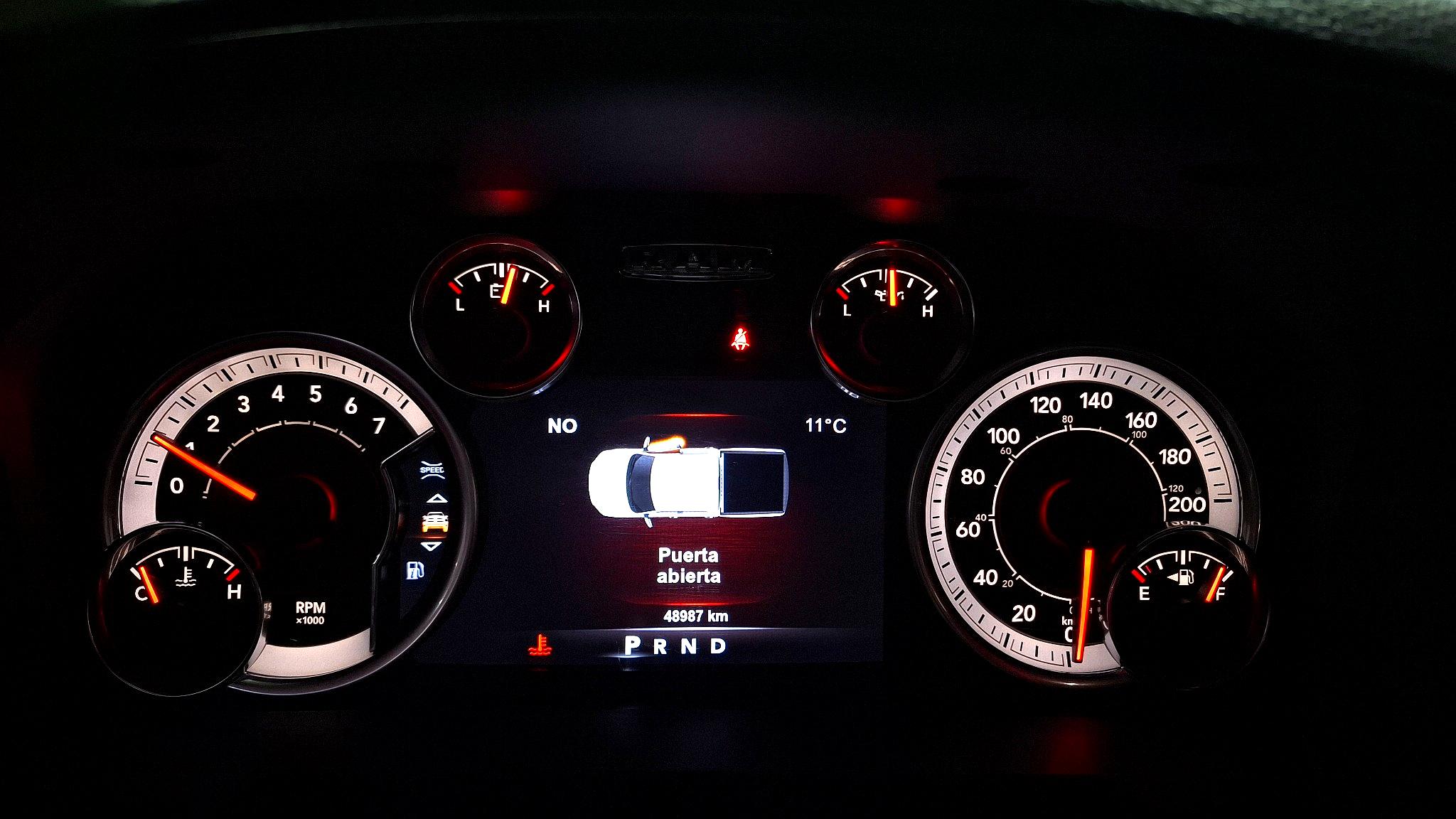 RAM 1500 Foto #15