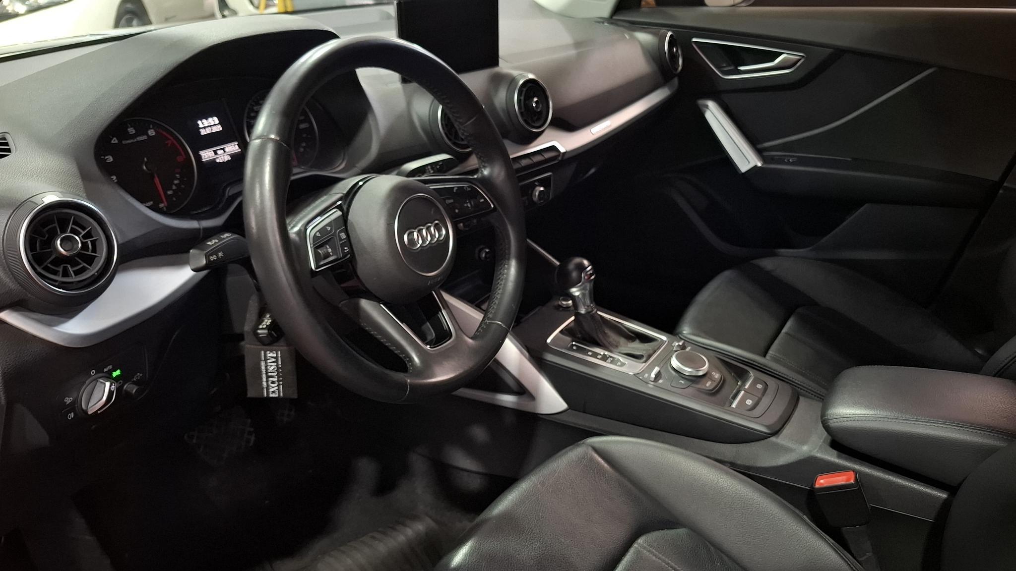 Audi Q2 Foto #15