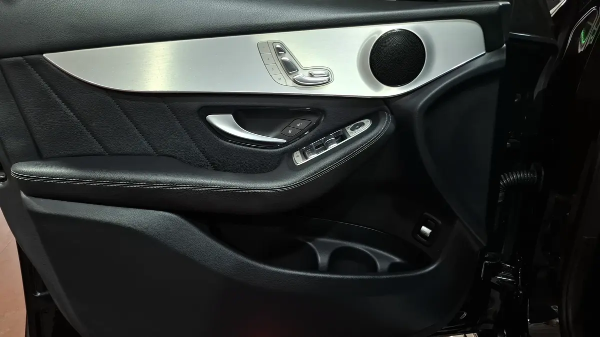 Mercedes Benz GLC Foto #12