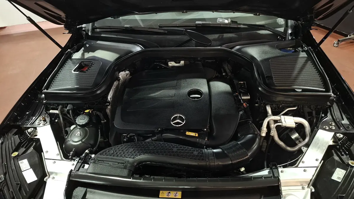 Mercedes Benz GLC Foto #21
