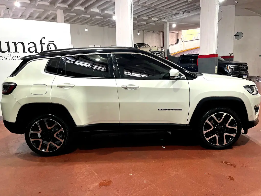 Jeep Compass Foto #6