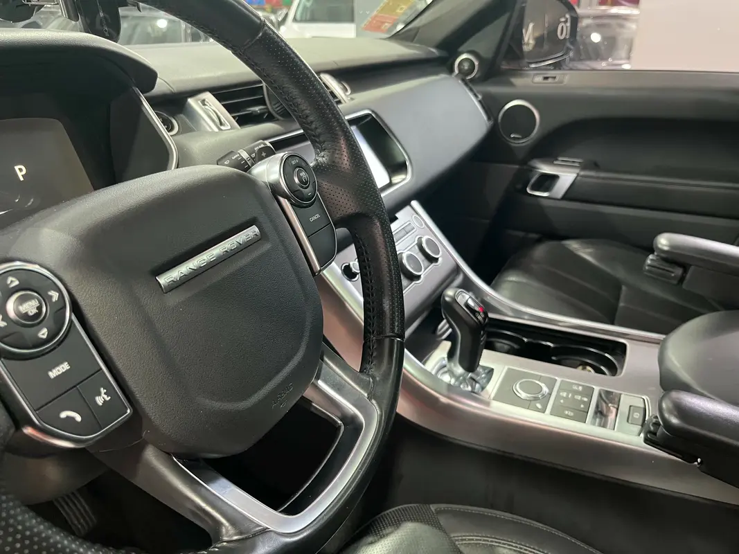 Land Rover Range Rover SPORT Foto #18