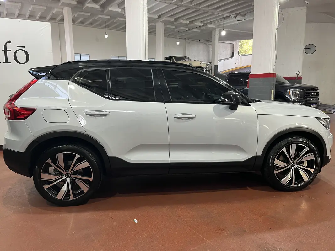 Volvo XC 40 Foto #7