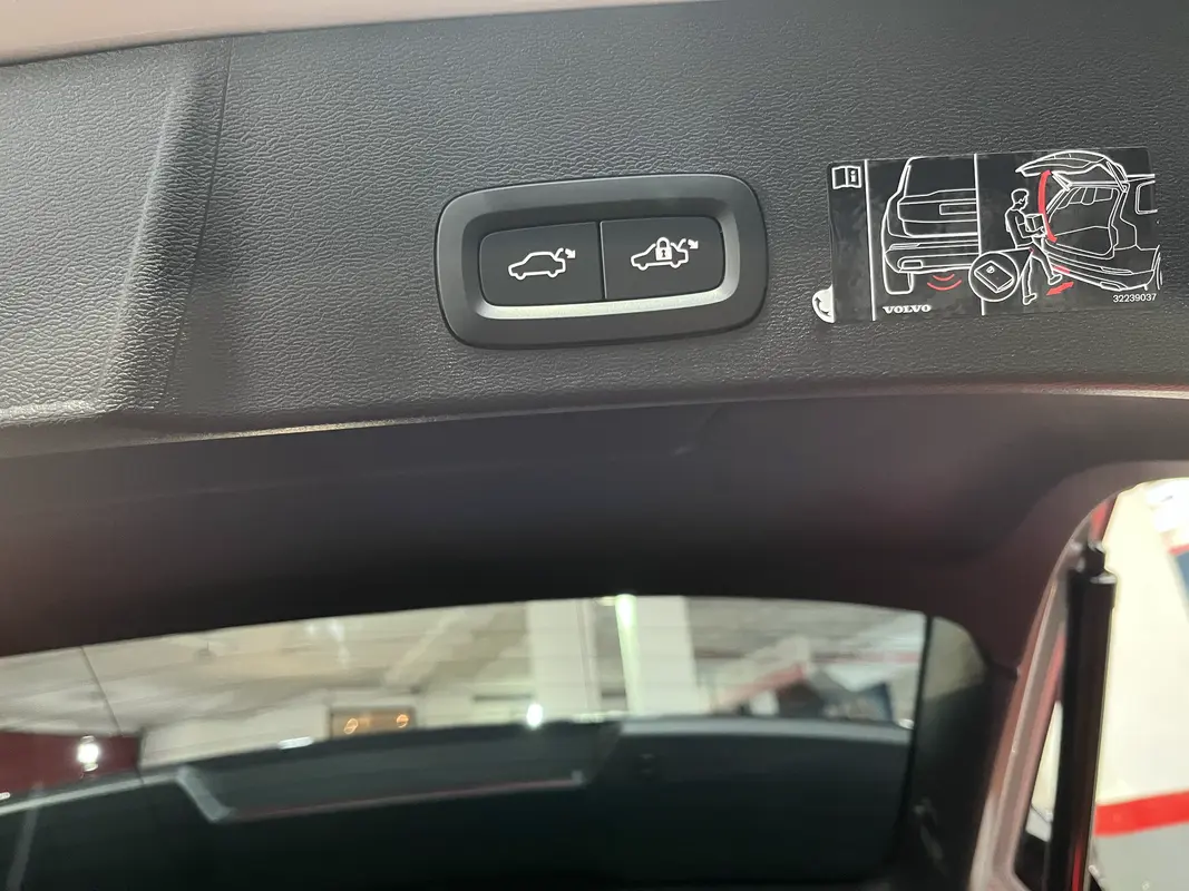 Volvo XC 40 Foto #18