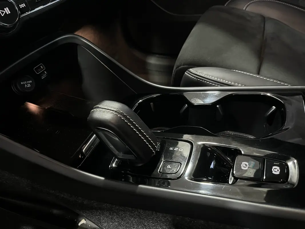 Volvo XC 40 Foto #12