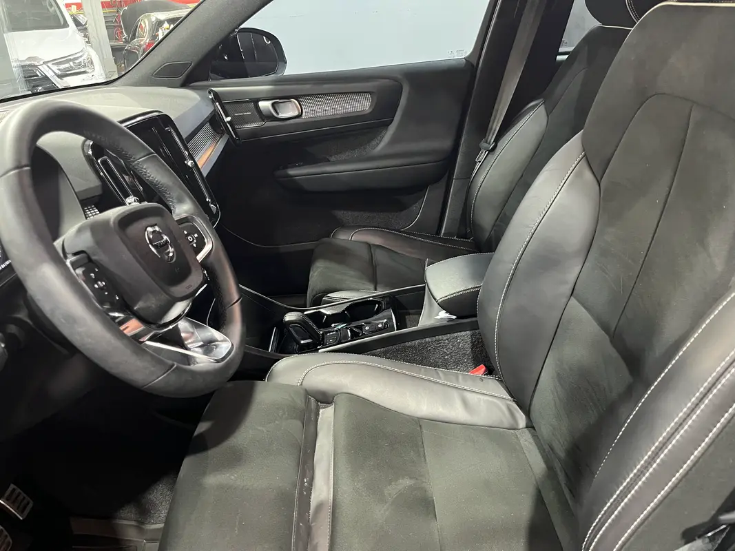 Volvo XC 40 Foto #15