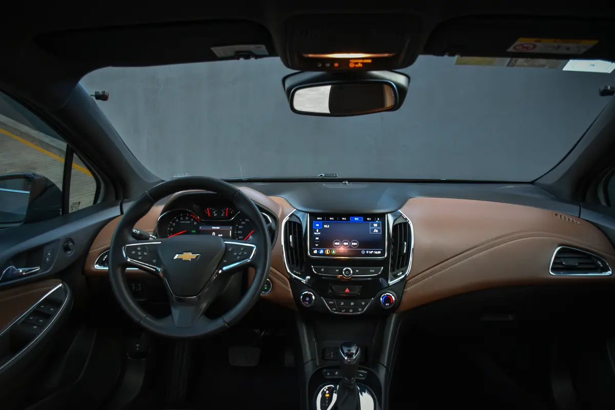 Chevrolet Cruze Foto #16