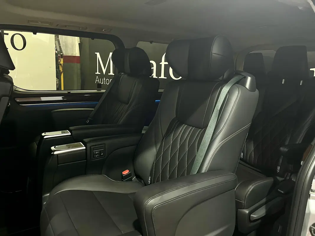 Toyota Hiace Foto #9
