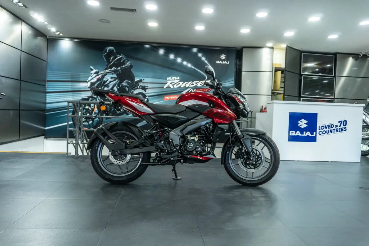 Mira esta publicación de Bajaj Rouser 160 NS