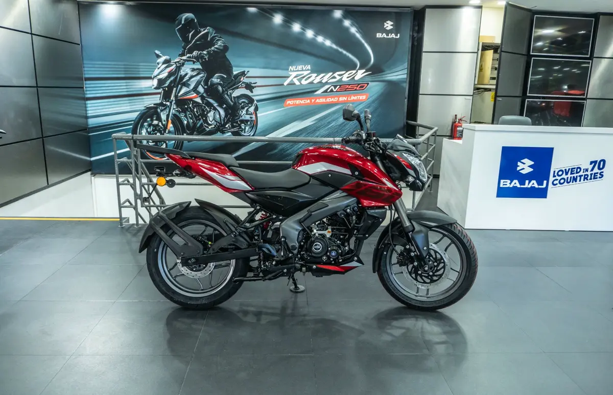 Mira esta publicación de Bajaj Rouser 160 NS