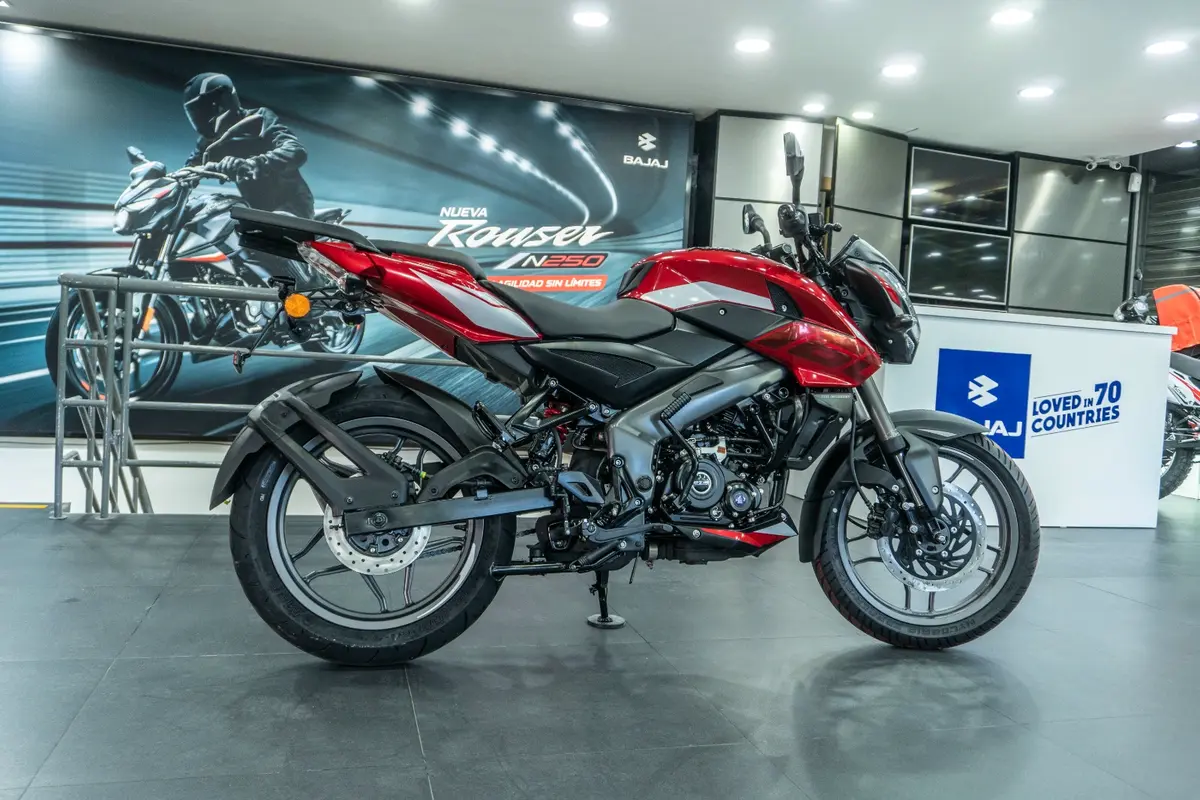 Mira esta publicación de Bajaj Rouser 160 NS