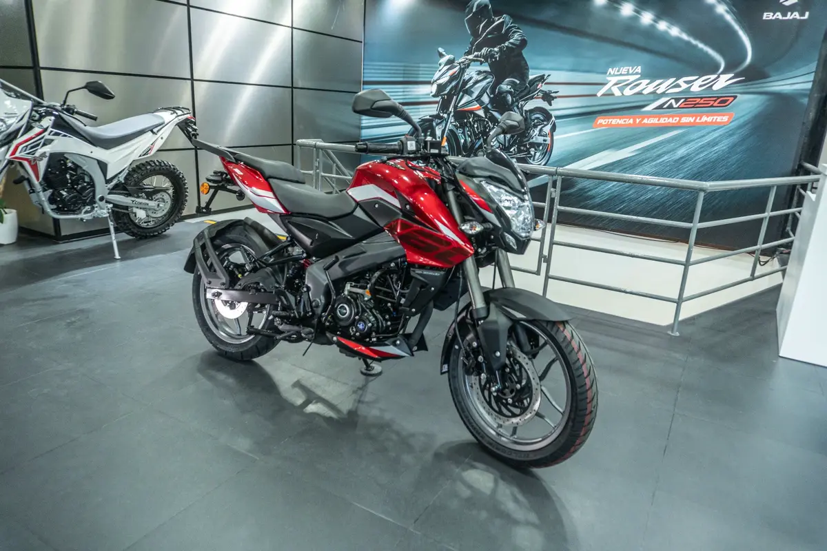 Mira esta publicación de Bajaj Rouser 160 NS
