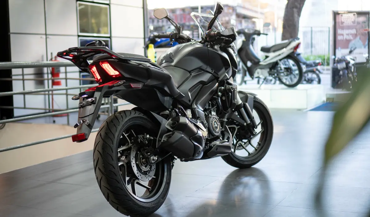 Mira esta publicación de Bajaj Dominar 400 Tourer