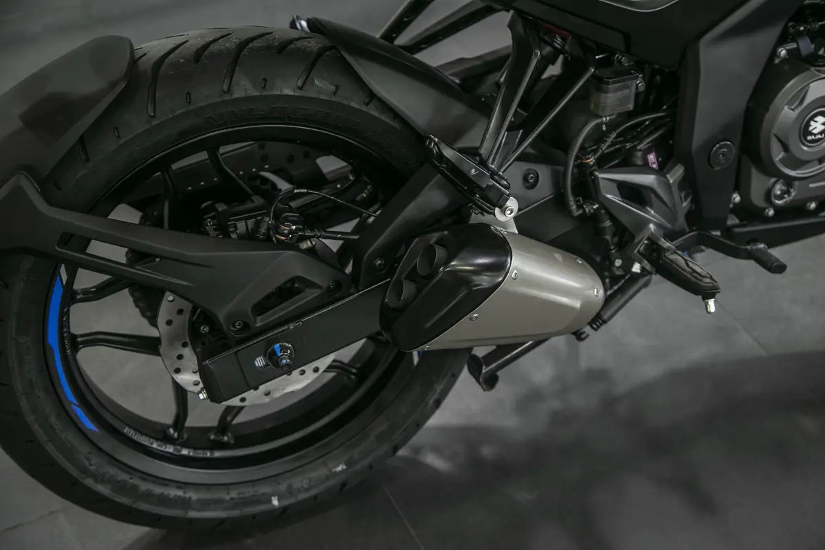 Bajaj Rouser 250 N Foto #6