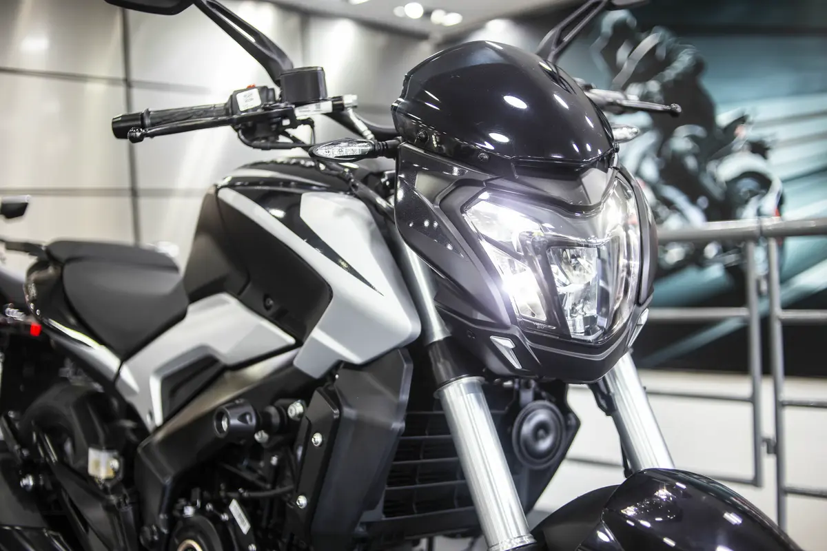 Bajaj Dominar 250 Foto #2