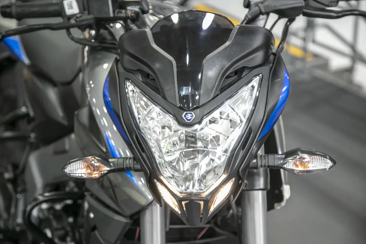 Bajaj Rouser 200 NS Foto #4