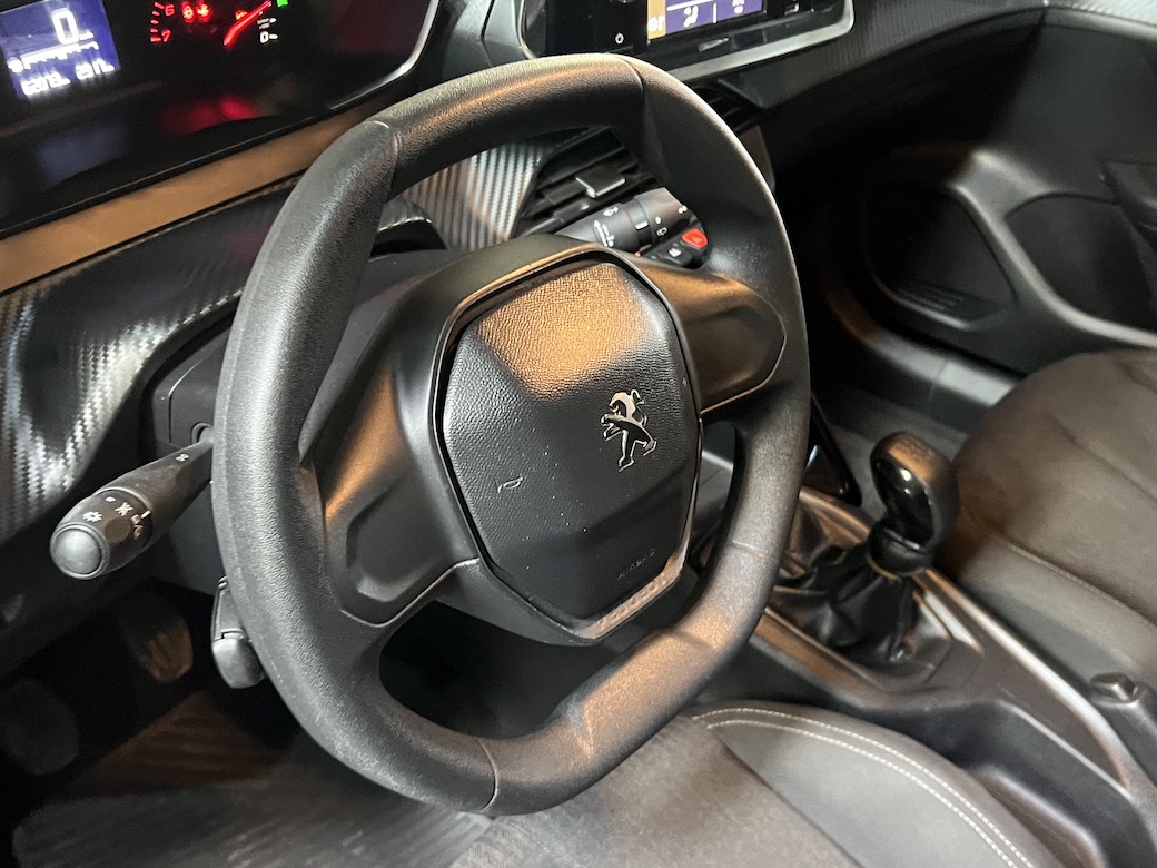 Mirá esta publicación de Peugeot 208