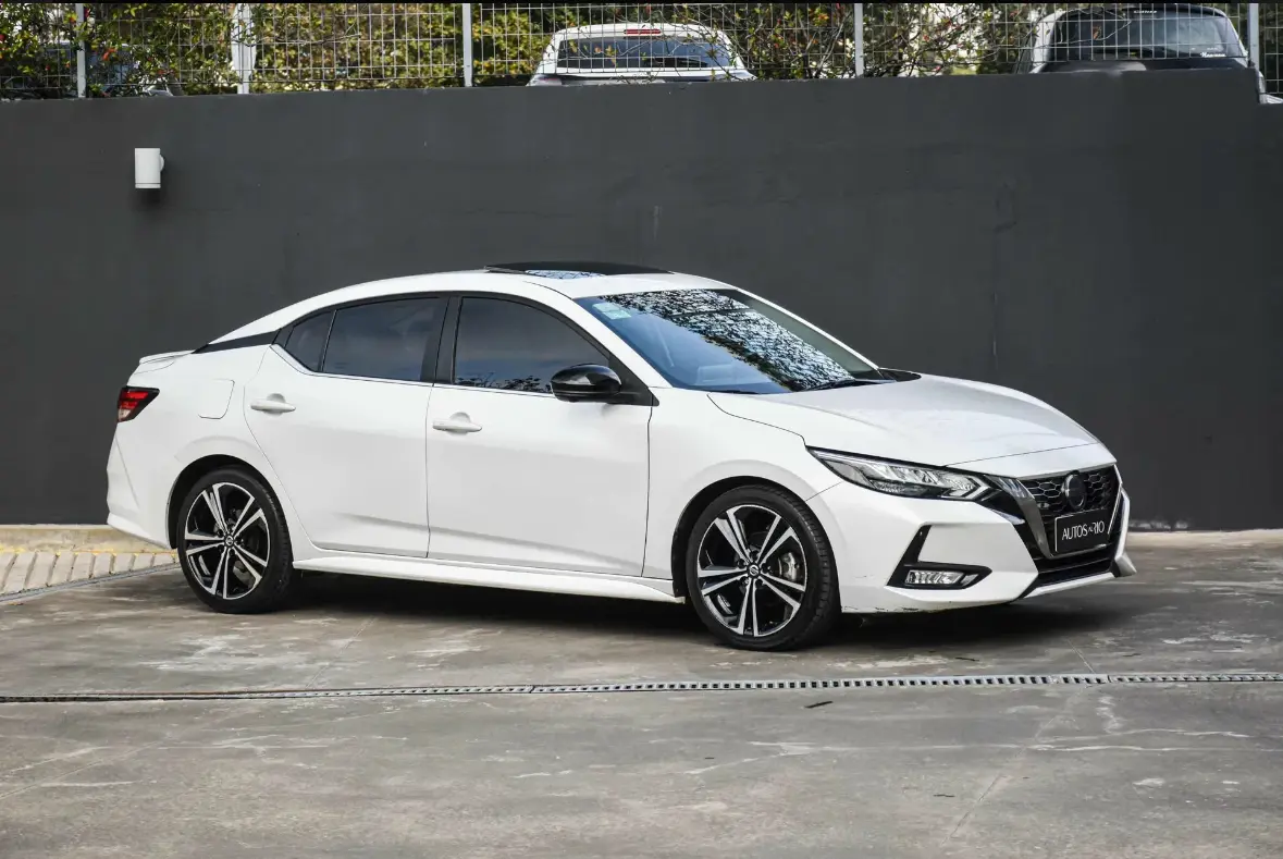 Nissan Sentra Foto #5