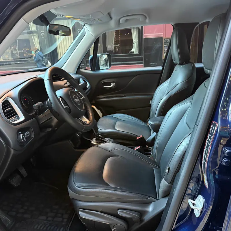 Jeep Renegade Foto #17
