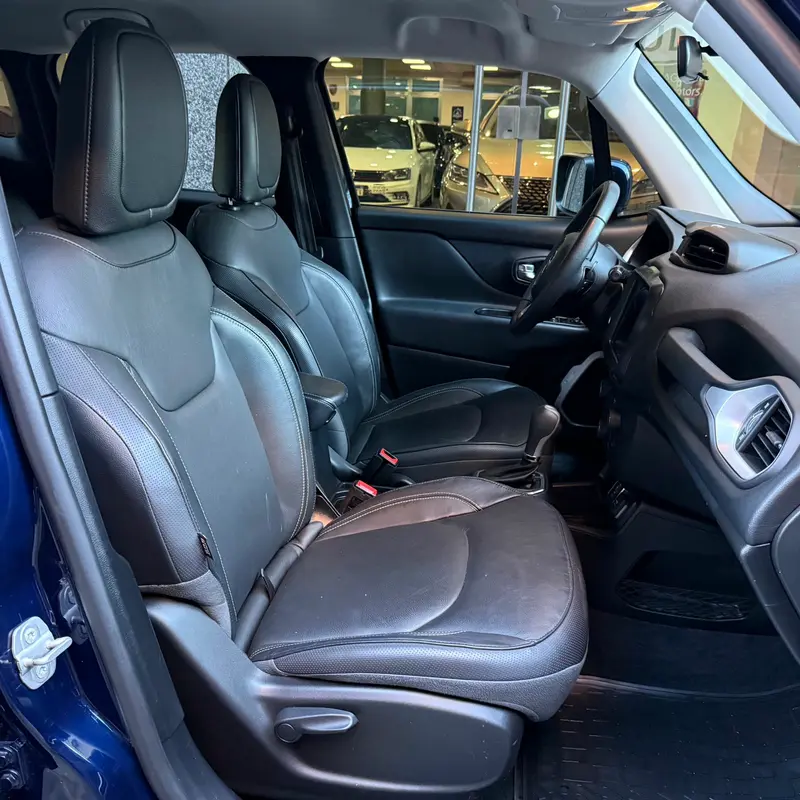 Jeep Renegade Foto #10