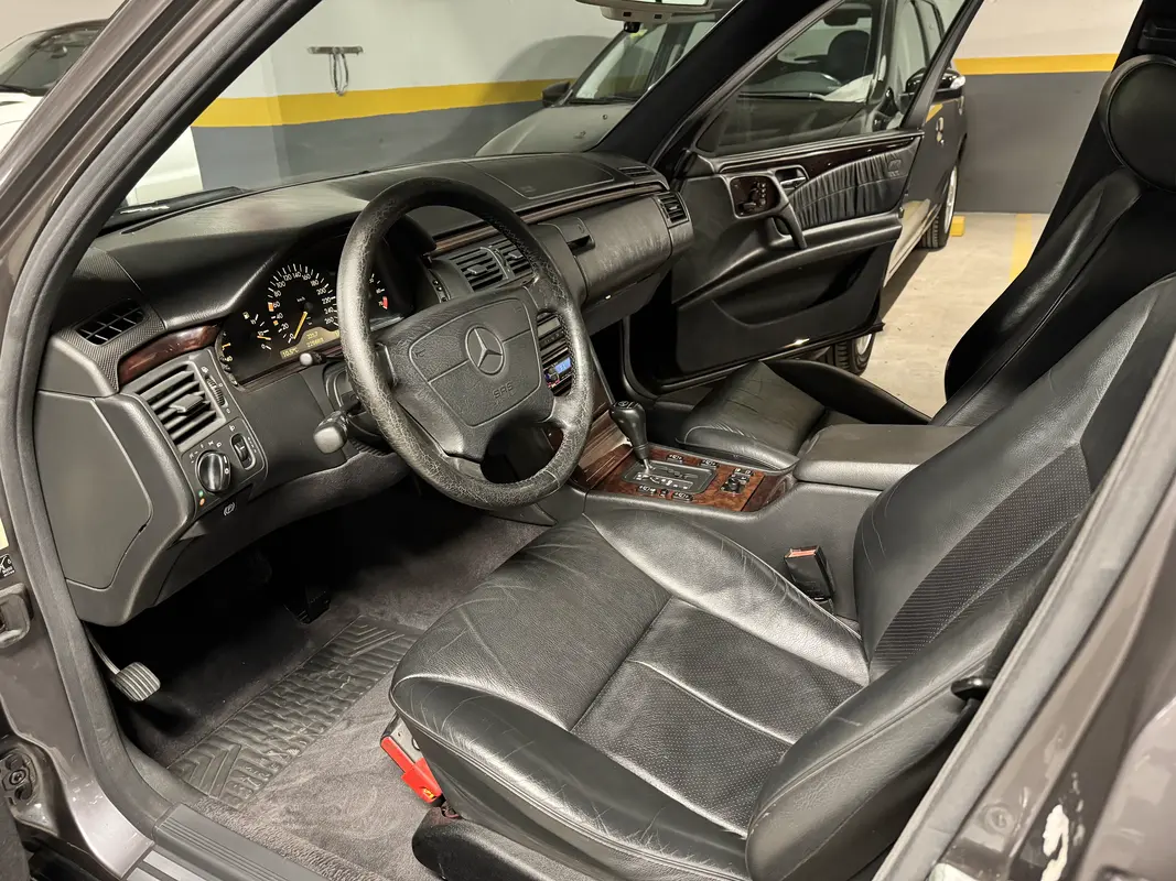 Mira esta publicación de Mercedes Benz Clase E