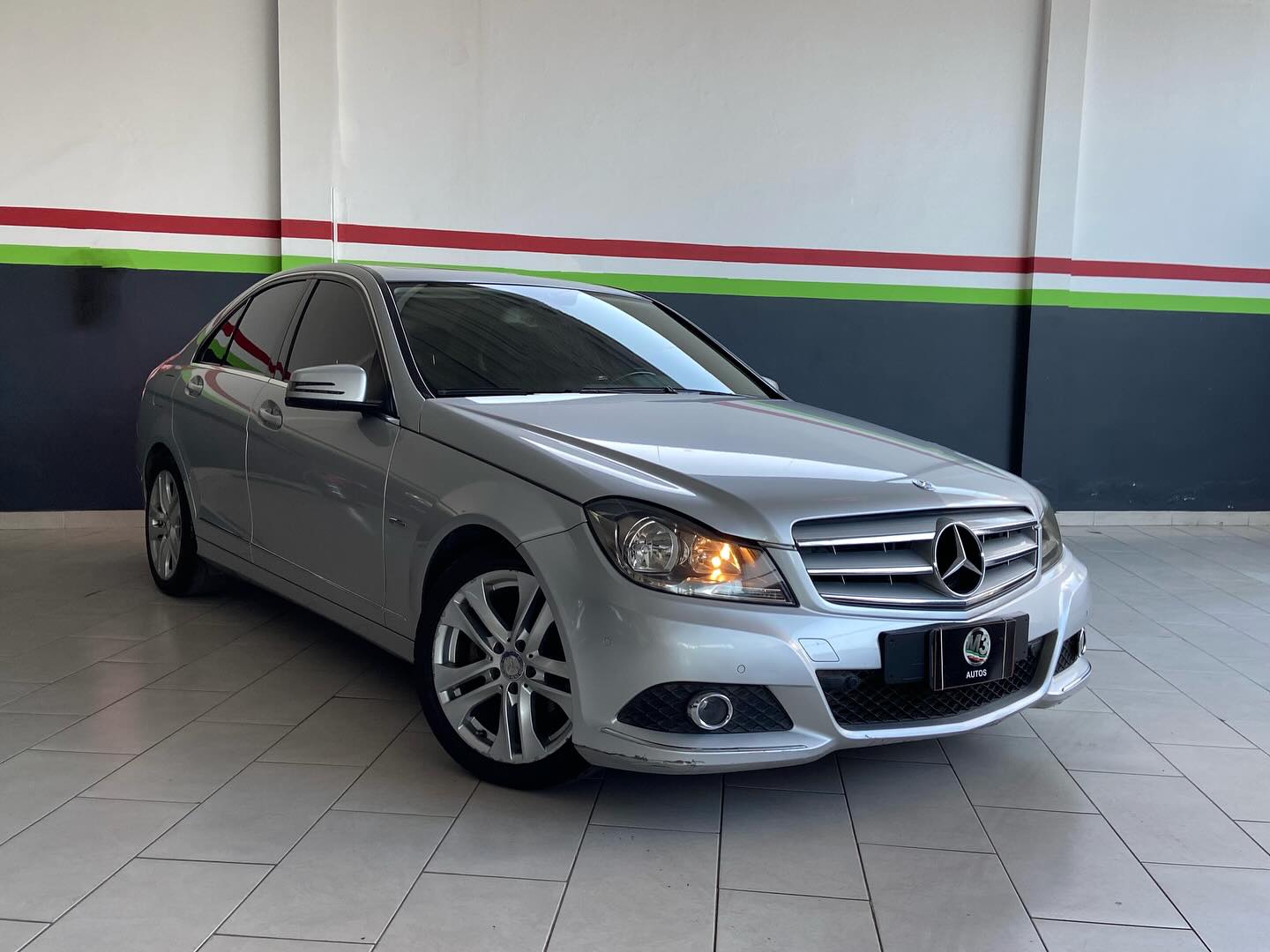 Mira esta publicación de Mercedes Benz Clase C