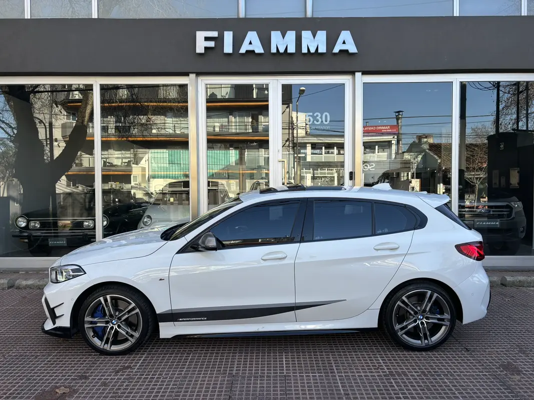 Mira esta publicación de BMW Serie 1