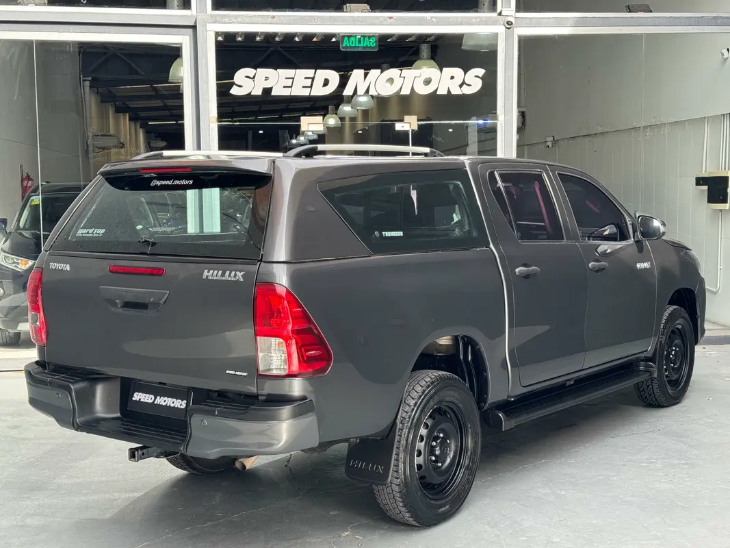 Toyota Hilux Foto #7