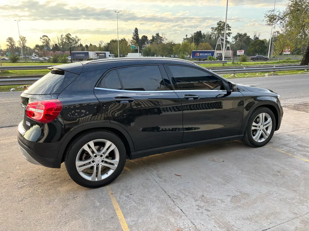 Mira esta publicación de Mercedes Benz GLA