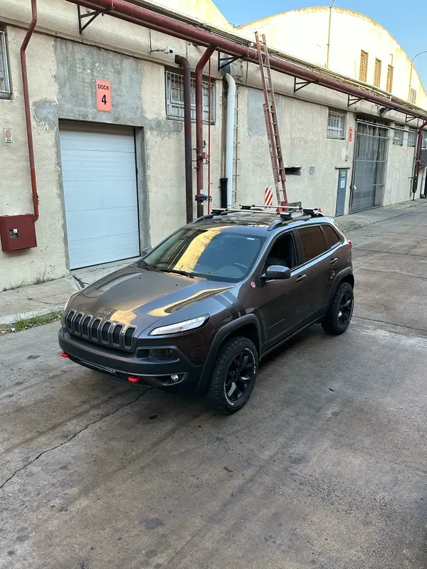 Jeep Cherokee Foto #2