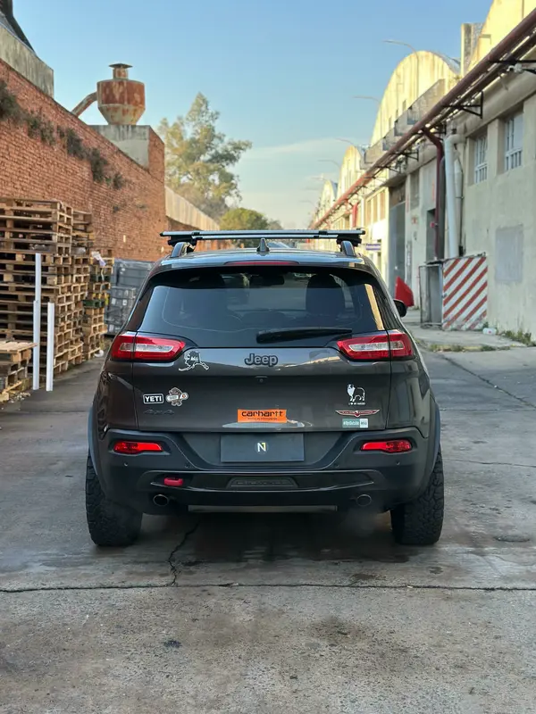 Jeep Cherokee Foto #7