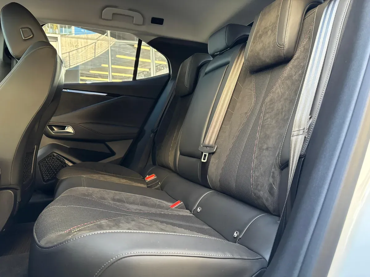 Mirá esta publicación de Ds Automobiles DS4
