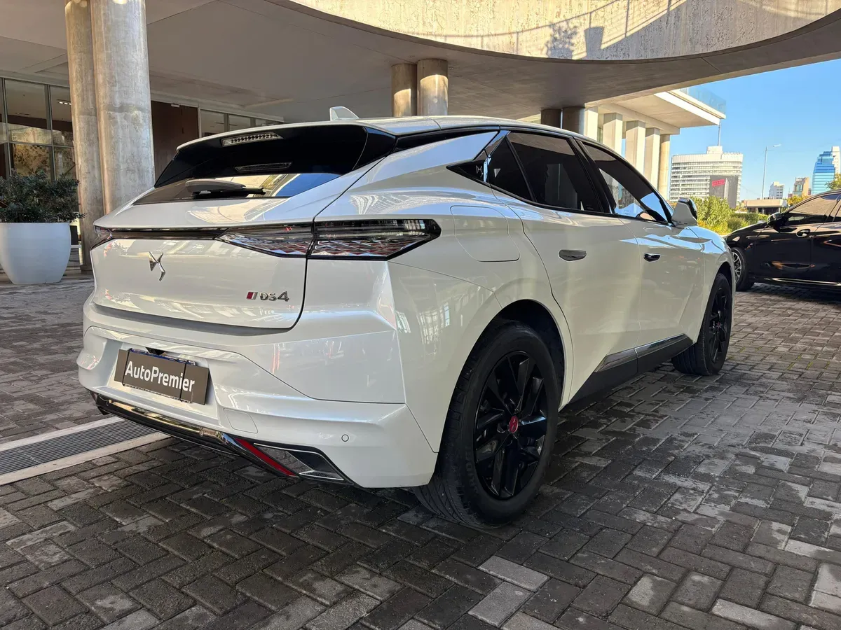 Mirá esta publicación de Ds Automobiles DS4