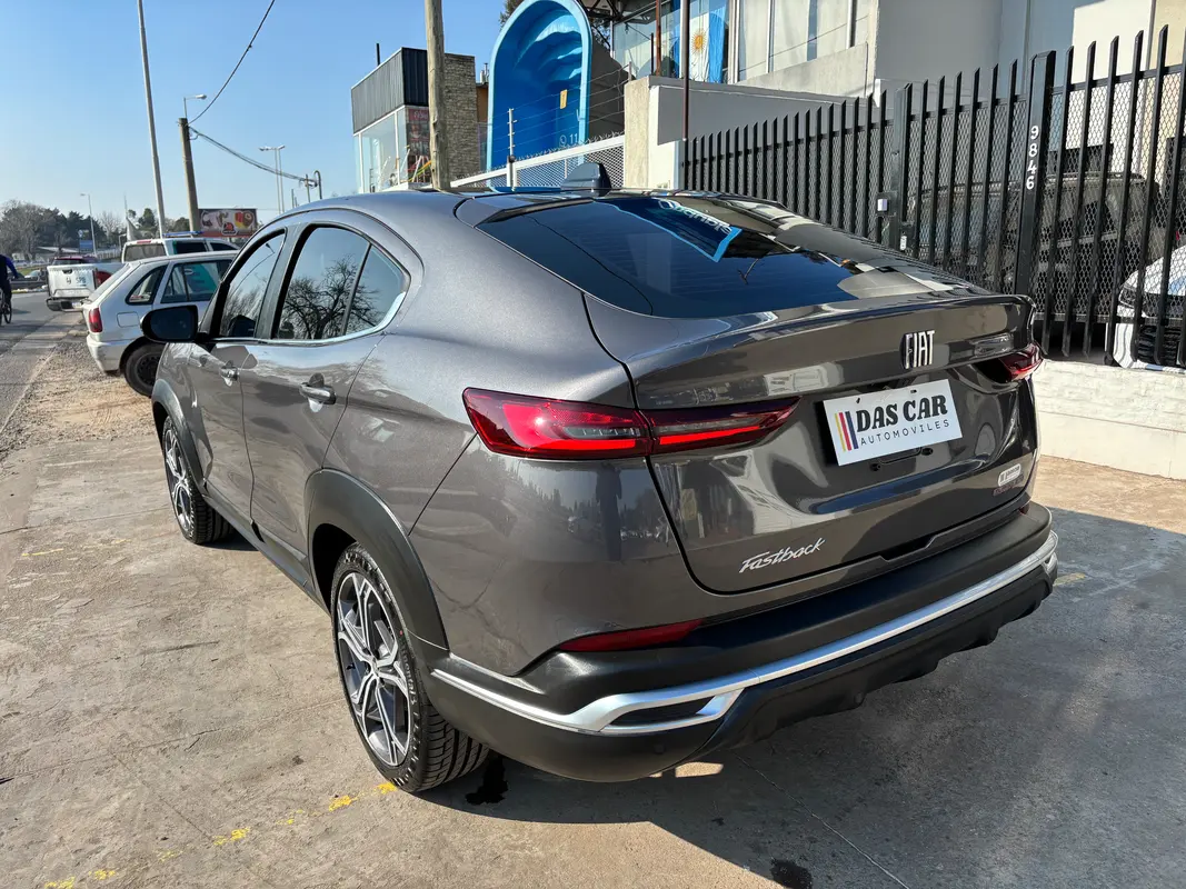 Mira esta publicación de Fiat Fastback