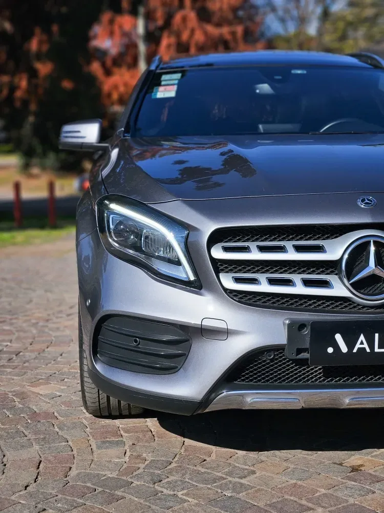 Mira esta publicación de Mercedes Benz GLA