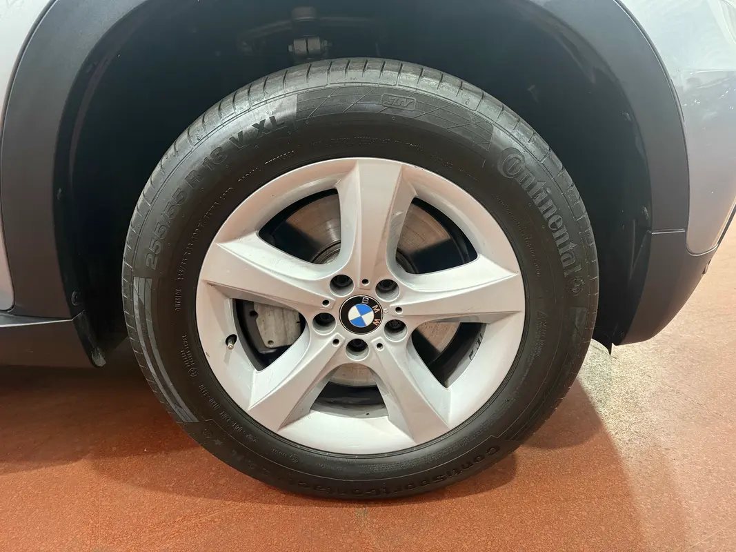 Mira esta publicación de BMW X5