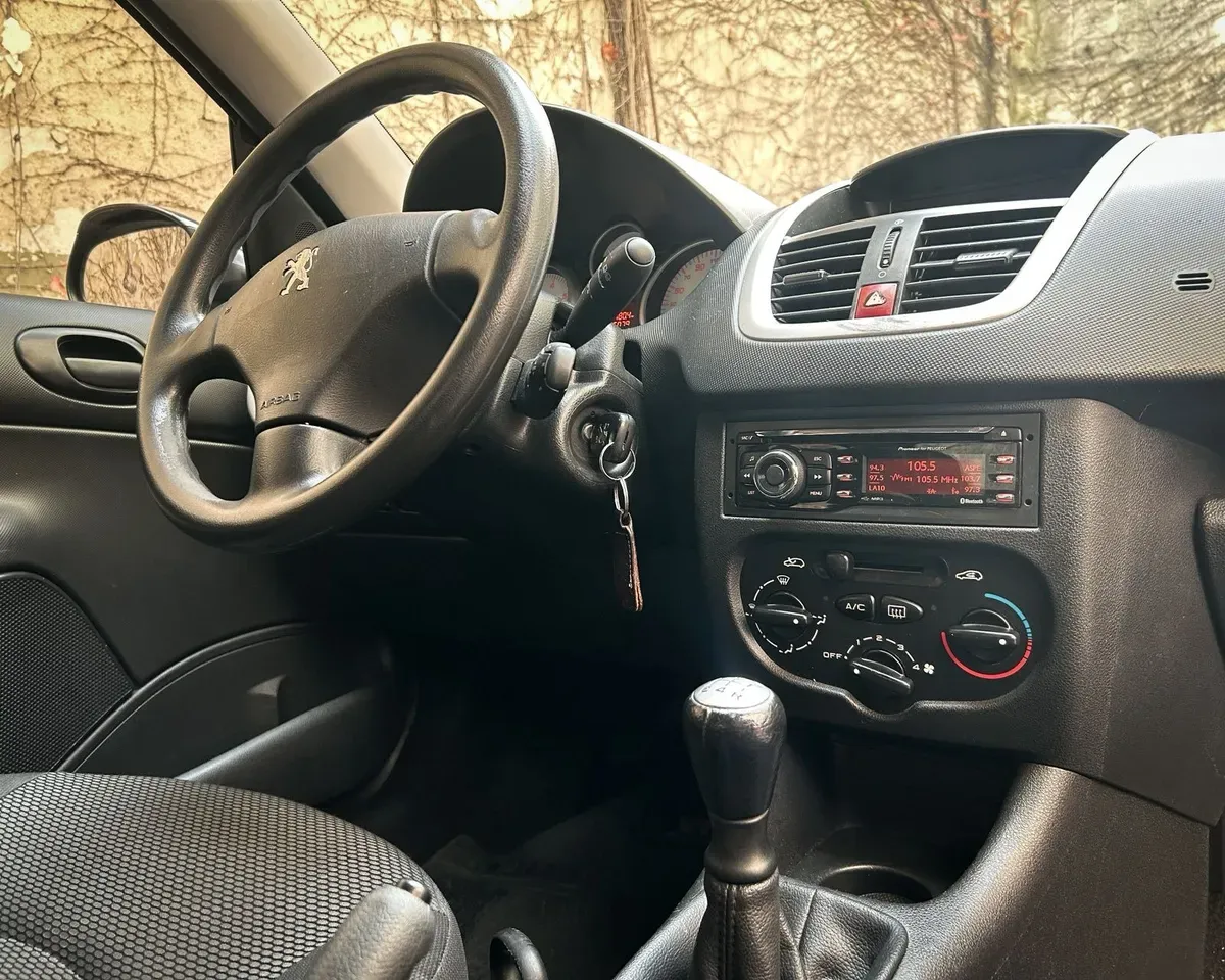 Mirá esta publicación de Peugeot 207 Compact